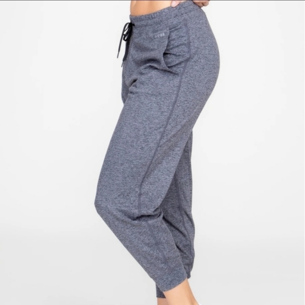 AR-33 Space Dye Cropped Jogger Sweatpants‎